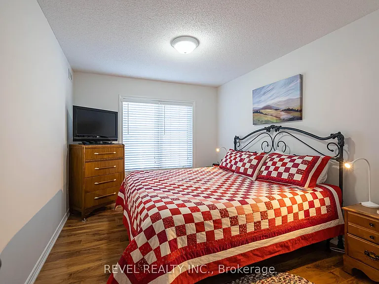 39 Coulter St #25 — Photo 13