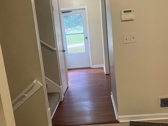 3rd image of 3534 Basswood Ct