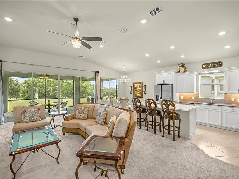 2443 N Andrea Point — Photo 3