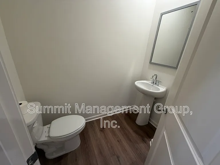 1506 Aralynn Ct — Photo 38