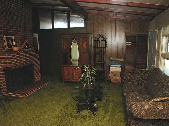 4th image of 4716 Hazelwood Ave