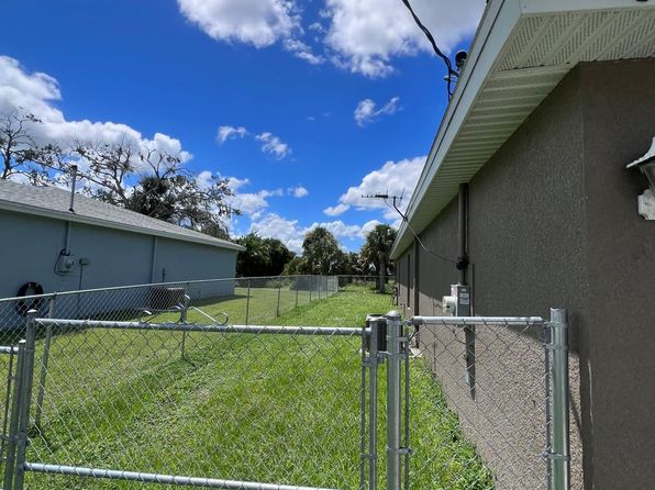 1209 Banjo Ct, Labelle, FL 33935