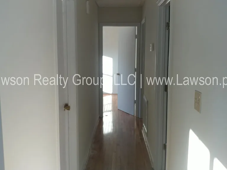 5405 Starkey Rd — Photo 9