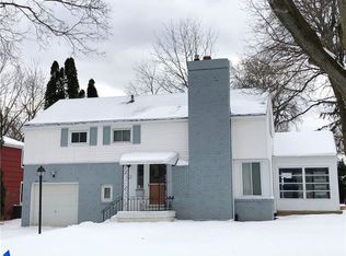 115 Penarrow Rd, Rochester, NY 14618