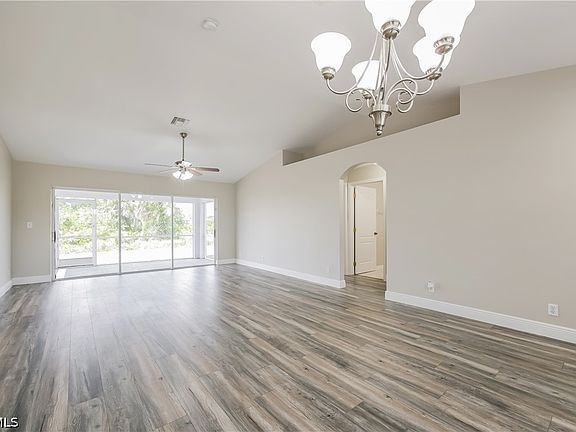 3rd image of 3312 38th St SW