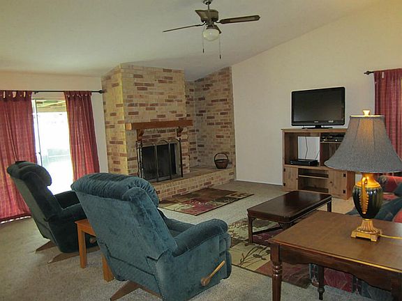 4th image of 2712 Merrimac Dr