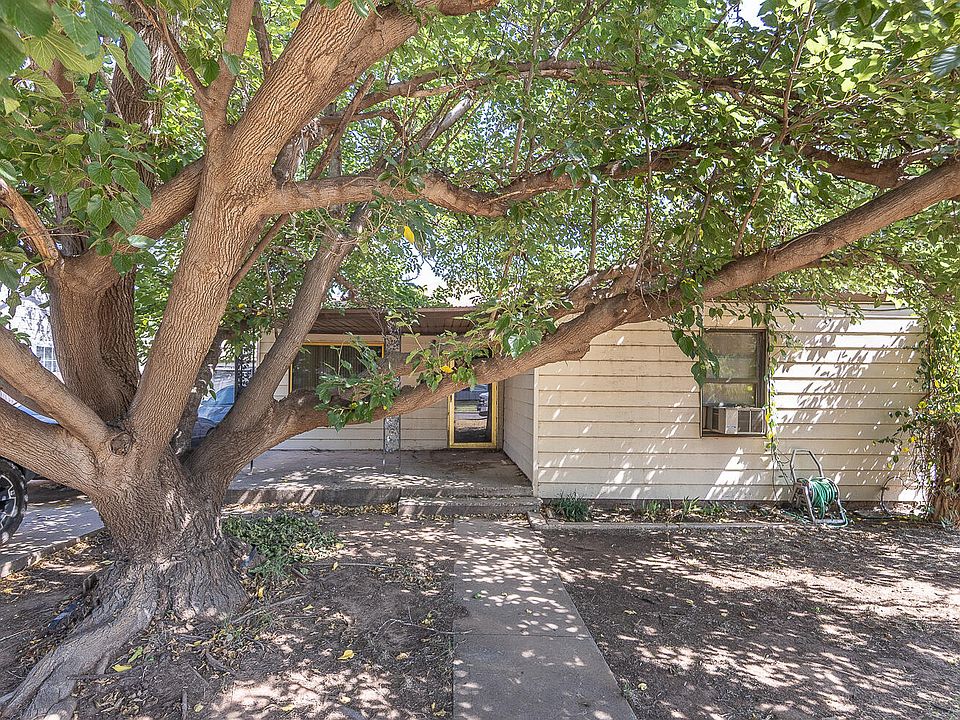 2nd image of 2606 28th St