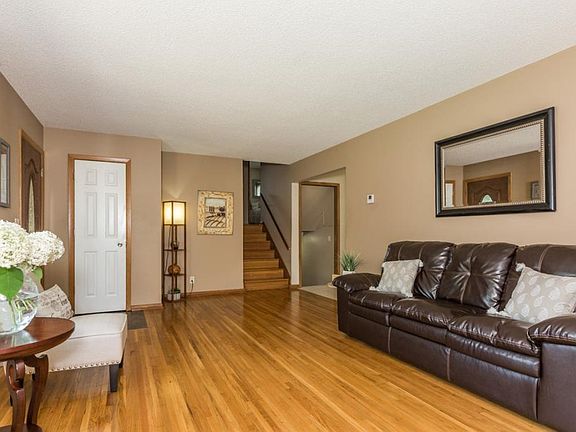 3rd image of 4909 78th Ln N