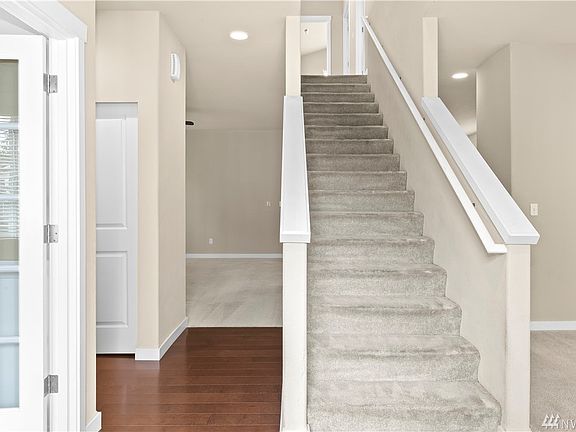 4th image of 5212 54th Ave SE