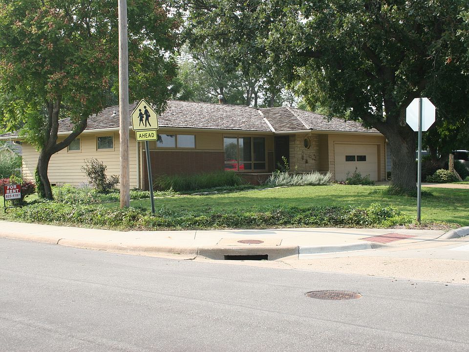 1st image of 2088 Simmons St