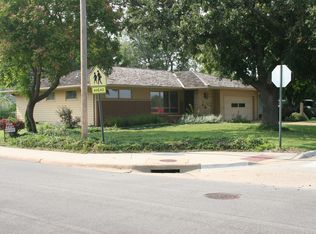 2088 Simmons St, Salina, KS 67401