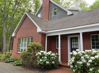 47 Stonegate Rd, Cape Elizabeth, ME 04107