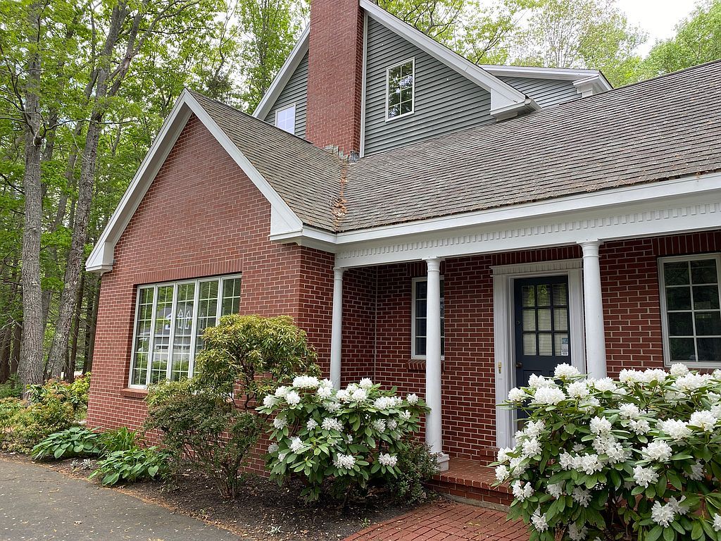 47 Stonegate Rd - Property Image
