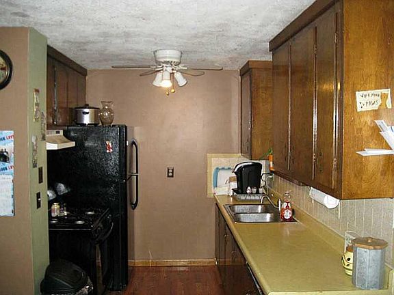 5th image of 10018 Seeley St
