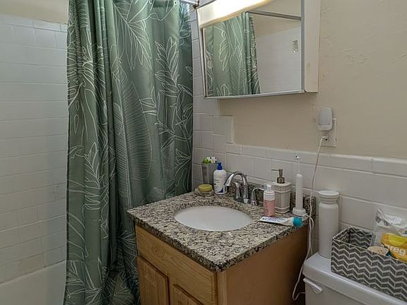 4th image of 210 Babcock St #3