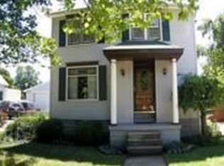 1427 Oak St, Wyandotte, MI 48192