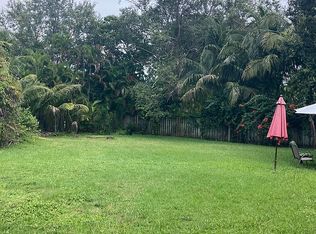 7015 SW 70th Ave, Miami, FL 33143