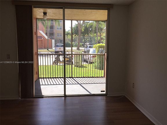 3rd image of 8373 Lake Dr APT 102