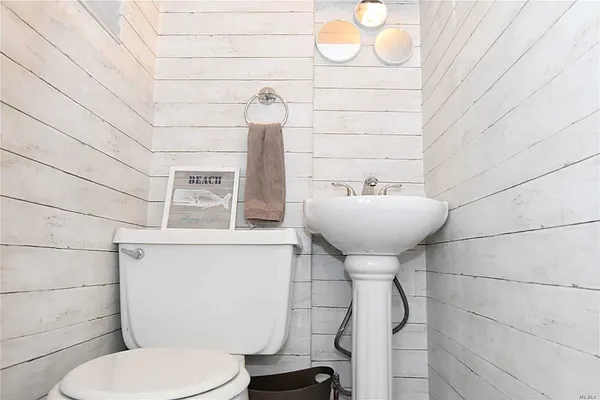 Sold by ERA Top Service Realty, Inc. | media 15