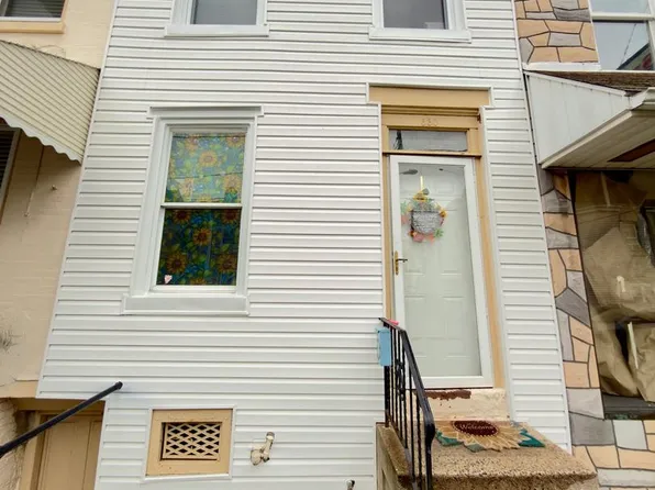 830 Bingaman St, Reading, PA 19602