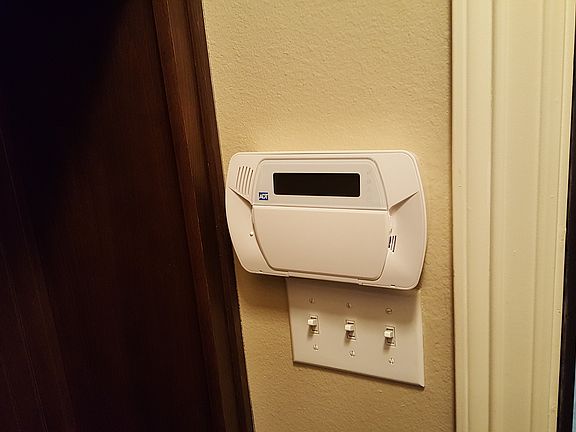 5th image of 776 Hackberry Dr