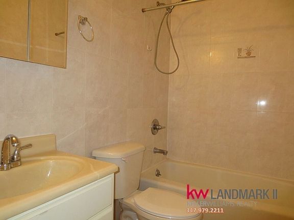 5th image of 2606 12th St #1A