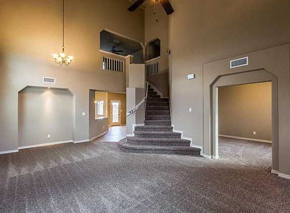 2nd image of 5504 Valley Oak Dr