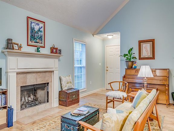 3rd image of 8745 Will Newton Dr