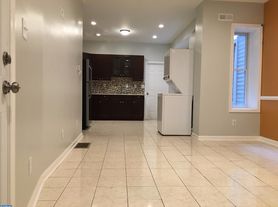 1708 Mifflin St, Philadelphia, PA