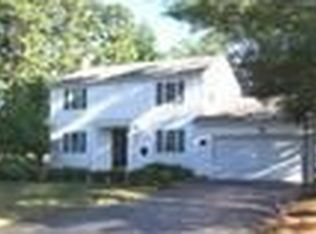 967 Maple Rd, Longmeadow, MA 01106
