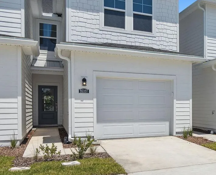 95337 Katherine St — Photo 1