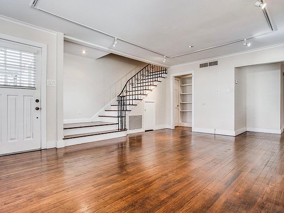 3rd image of 3407 Potomac Ave