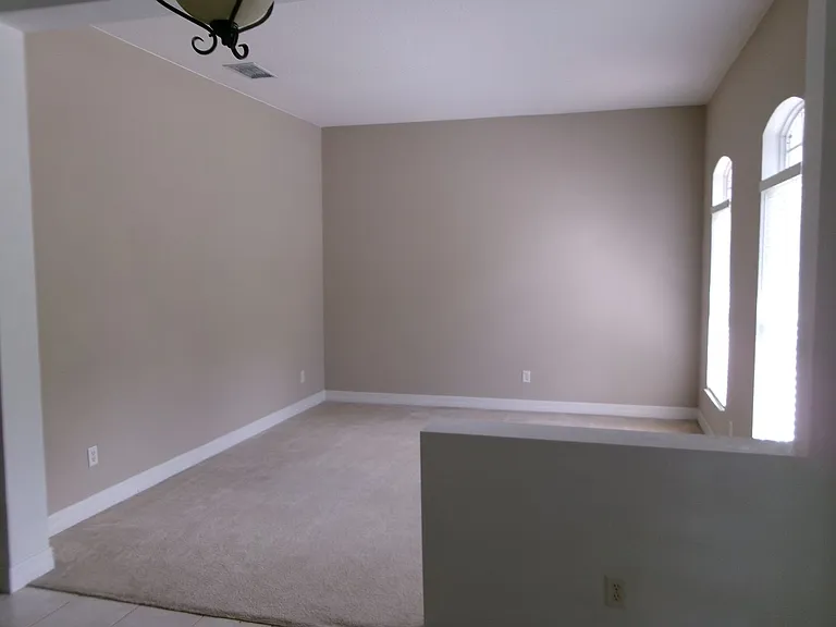 12415 Lake Valley Dr — Photo 7