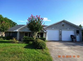 8638 Catalina Ln, Houston, TX 77075