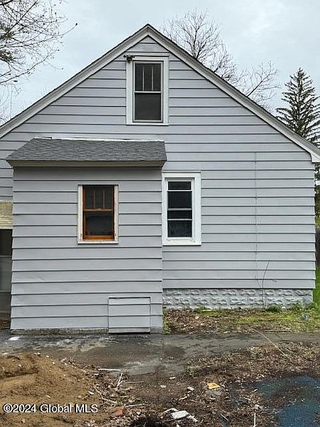 5th image of 2971 Hamburg Street