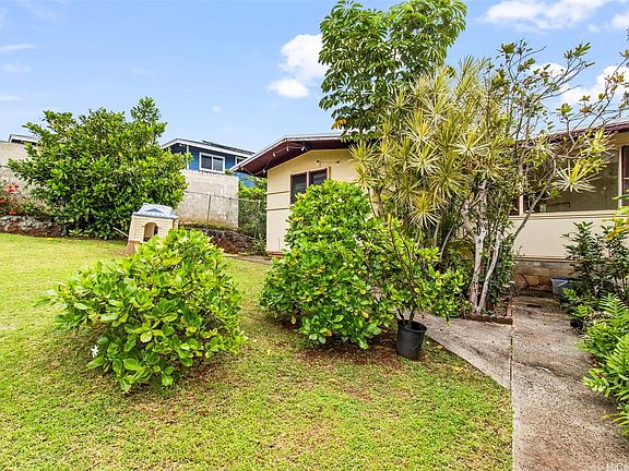 2nd image of 99-821 Aiea Heights Dr