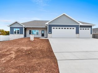 144 Purple Sage Dr, Green Bay, WI 54311