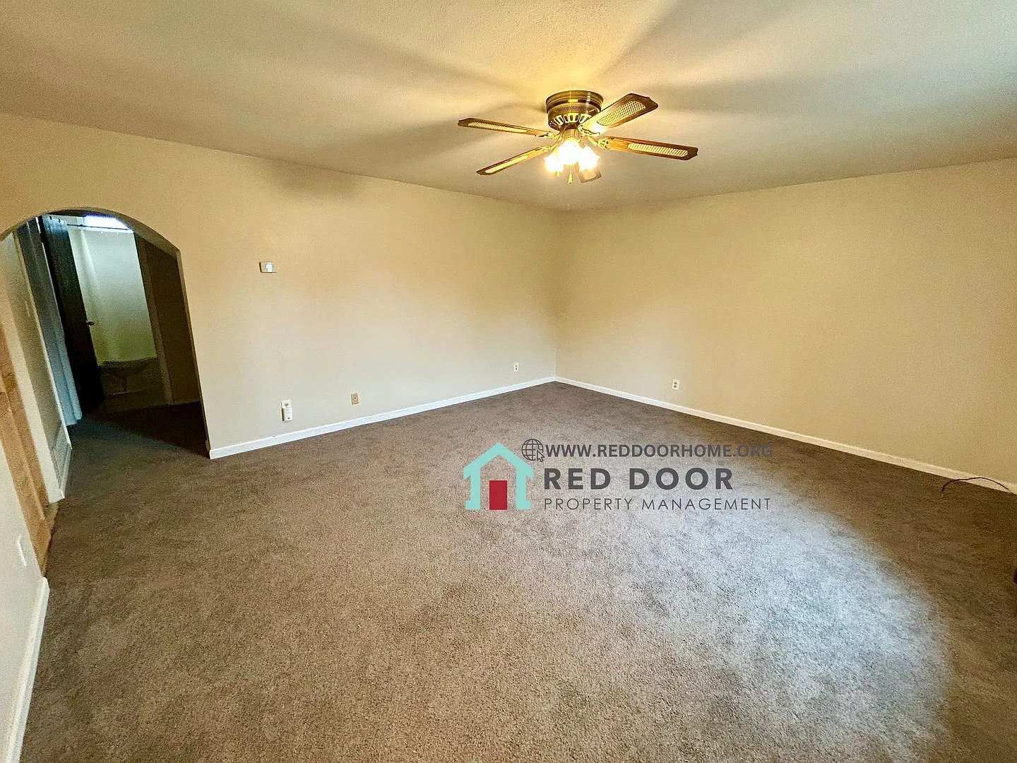 Charming 3-Bed, 2-Bath Home in Black Eagle, MT Move-In Ready! — Photo 2