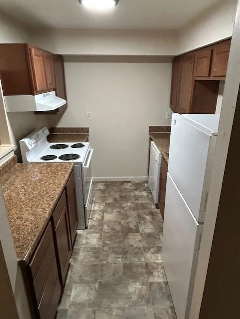 Convenient & Newly Updated 2-Bedroom Apartment First Floor Available Soon! — Photo 2