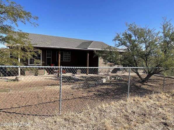 19834 E Sierra Dr, Mayer, AZ 86333