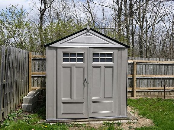 3rd image of 11774 Lake View Dr