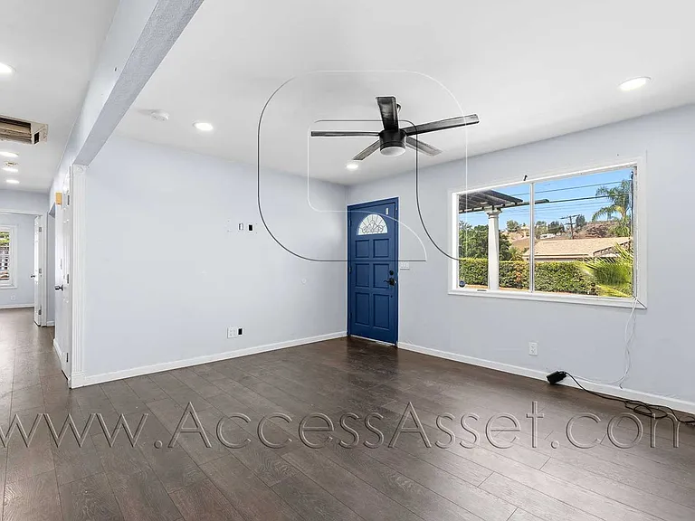 (*) Davis 402 — Photo 8