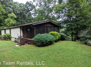 108 Wolfpack Trl, Horse Shoe, NC 28742