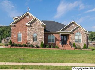 2008 Meadow Creek Cir SE, Owens Cross Roads, AL 35763