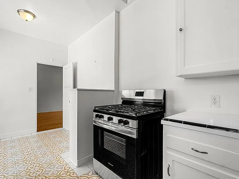 9122 Beverly Blvd #9122 — Photo 13