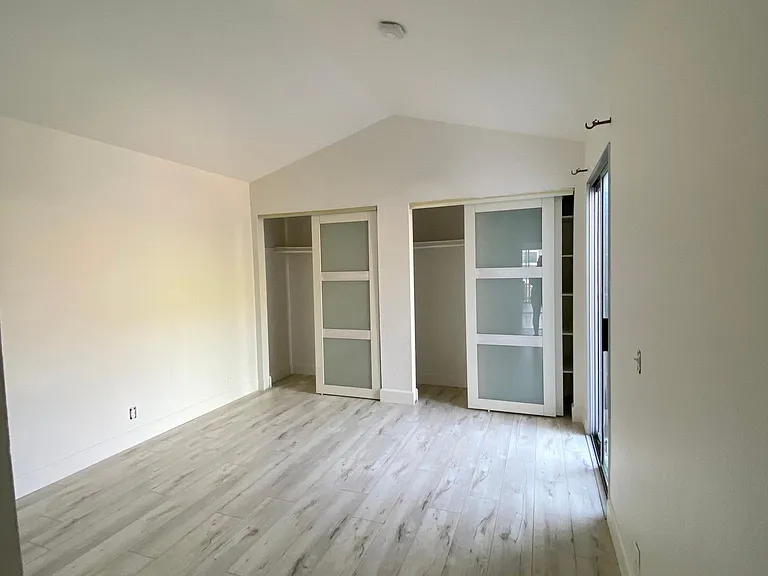 9909 Maya Linda Rd — Photo 7