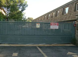 560 W Duarte Rd #D, Monrovia, CA 91016