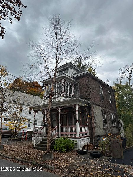 2nd image of 51 Wyllie Street