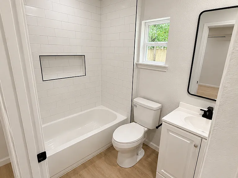 1409 N Englewood Ave #1409 — Photo 7