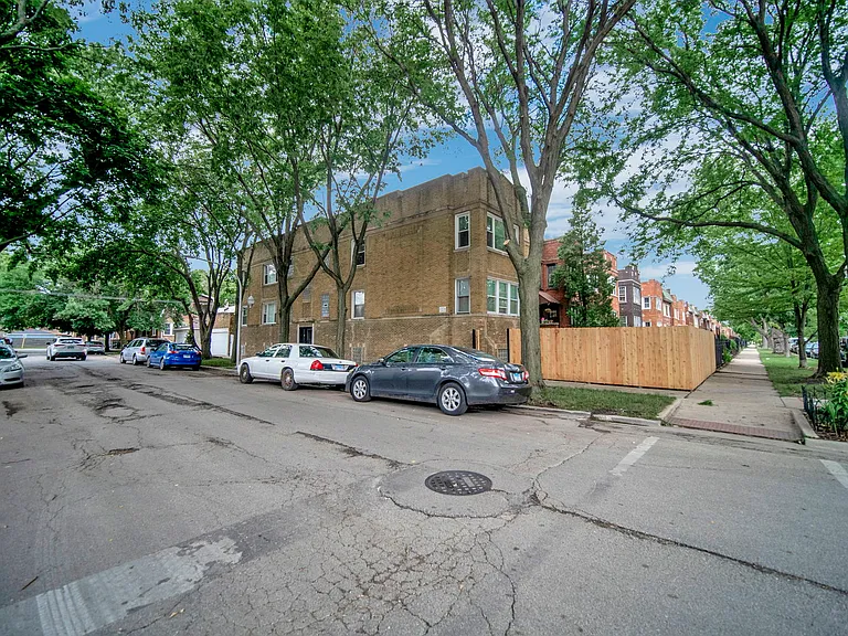 3234 W Waveland Ave #2 — Photo 25